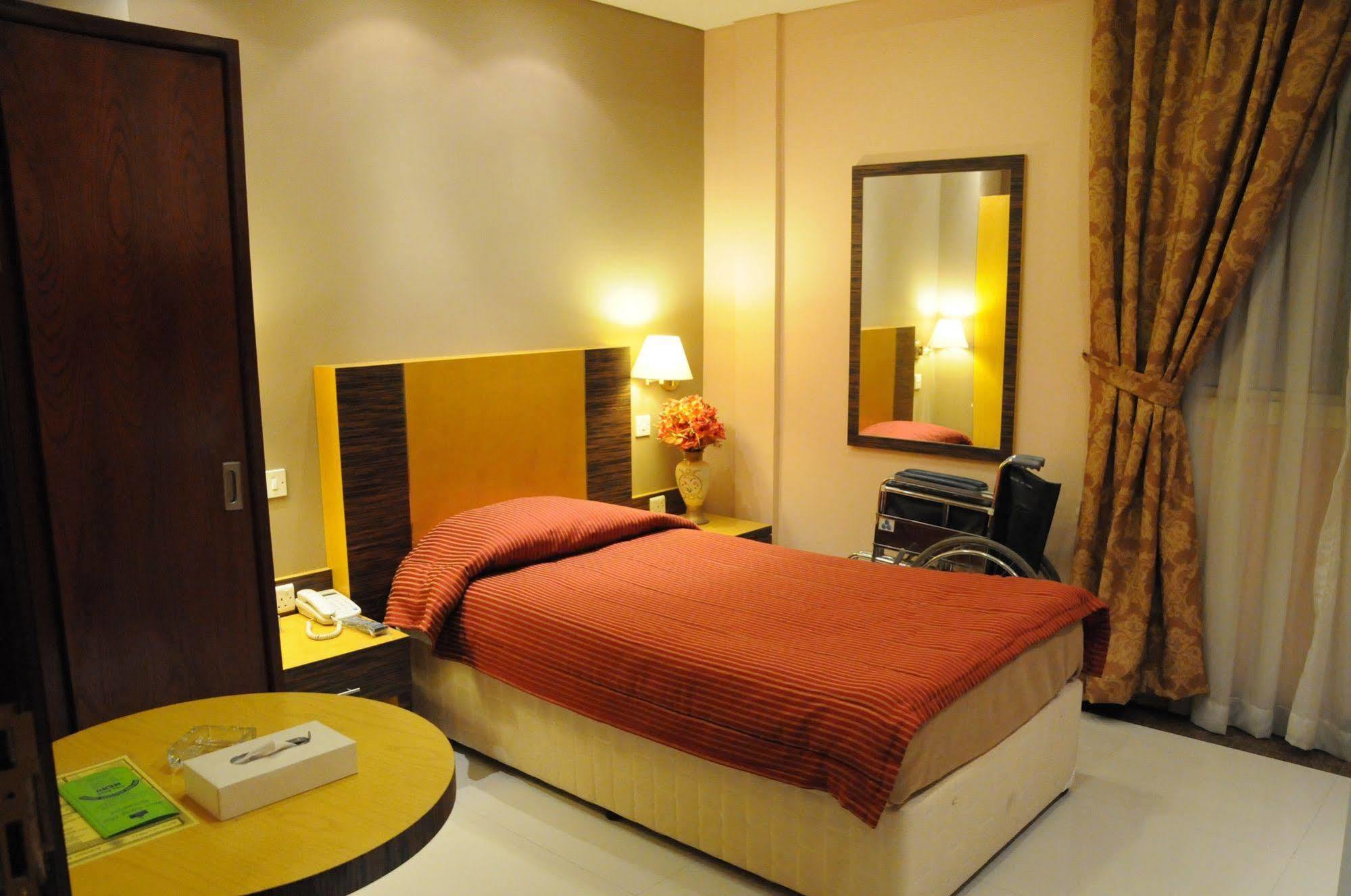 Sea Shell Hotel Manama Exterior photo