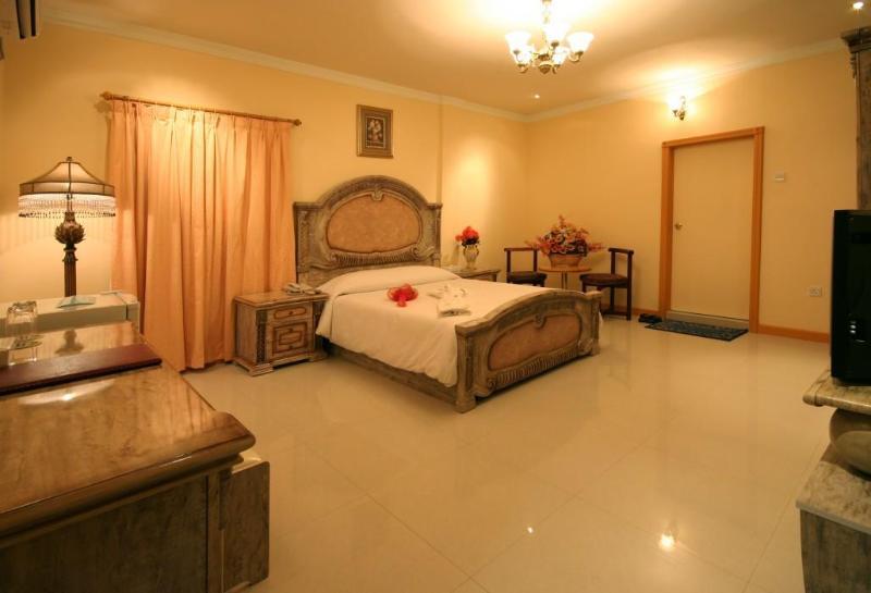 Sea Shell Hotel Manama Exterior photo